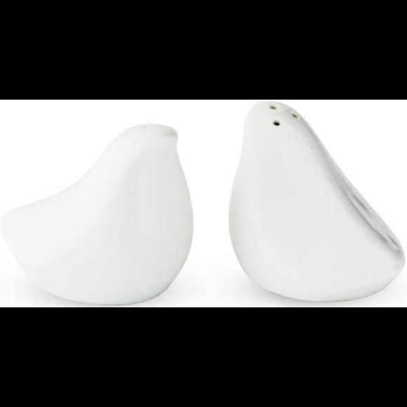 Macy’s Lovebirds salt and pepper shaker - Picture 3 of 3